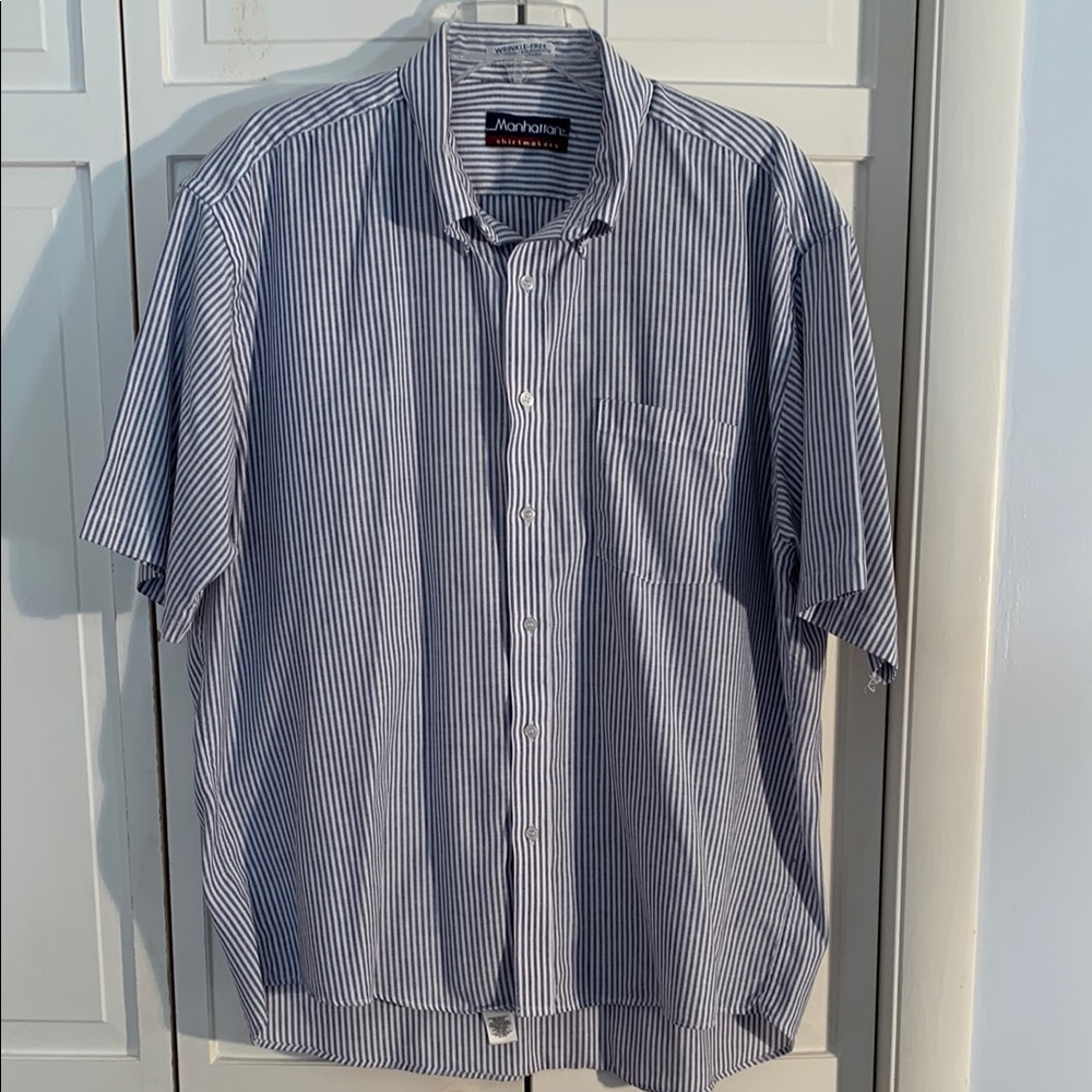 Manhattan Shirtmakers Blue and White Striped Men's Button-Up Shirt EUC